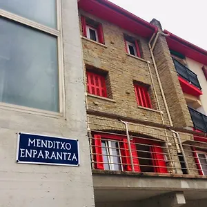 Menditxo- Etxea Apartamento